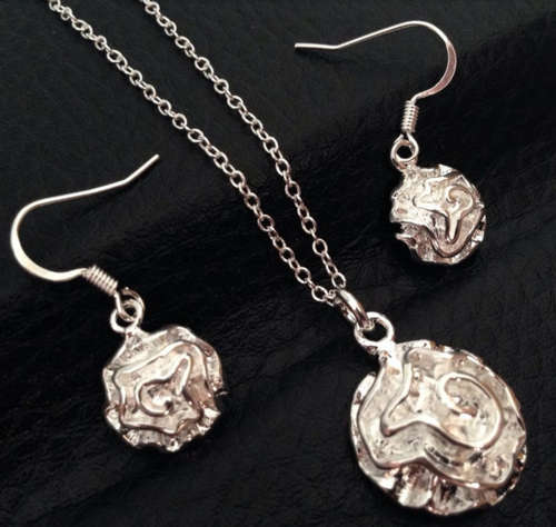 925 Sterling silver plated rose style pendant, necklace and earrings set - FREE ROSE RING INCLUDED