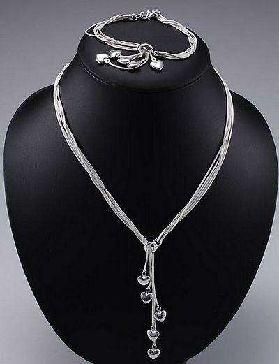 925 Sterling silver plated 5 hearts necklace & bracelet set - A beautiful gift to someone special...