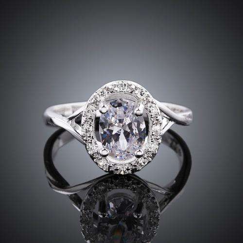 *New* 925 Sterling silver plated clear Austrian crystal Halo ring - Size 7