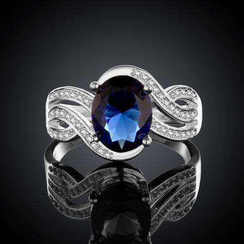 *Exuisite *925 Sterling silver plated blue Austrian crystal ring absolutely stunning- Size 8/Q