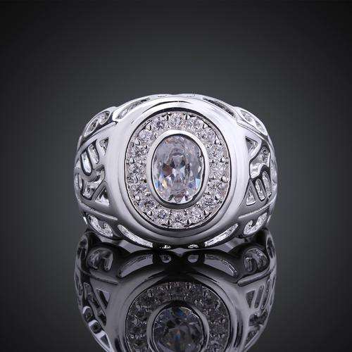 *IMPRESSIVE* 925 Silver plated chunky crystal ring with beautiful detail- 8/Q