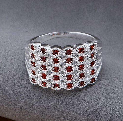 *EYE CATCHING* - 925 Silver Plated Ring With (30) fine Simulated Ruby's 8/Q