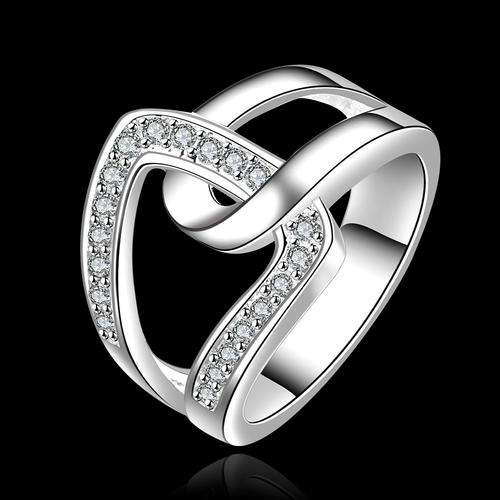 *STUNNING* 925 Silver Plated New Design Ring With Fine Austrian Crystals - 8/Q