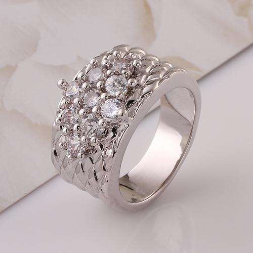 Stunning Fashion Chunky 18k rgp White Gold Plated Ring With Austrian Crystals - 8/Q