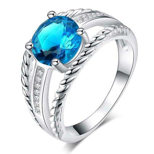 Eye catching 925 Silver plated ocean blue crystal ring - Size 8Q