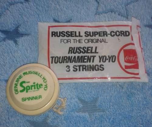 ***GENUINE Russell SPINNER YO YO - Sprite/Coca Cola - South African - GREAT CONDITION***