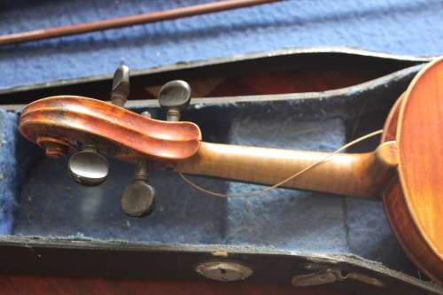 Antique Saxon German Violin circa 1800s Modelled after the work of Antonius Stradivari