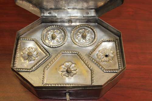 Antique Colonial Betel nut Box with hand inscribed design circa 1850s with saddle clip 15cm x 10cm