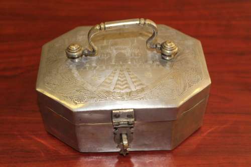 Antique Colonial Betel nut Box with hand inscribed design circa 1850s with saddle clip 15cm x 10cm