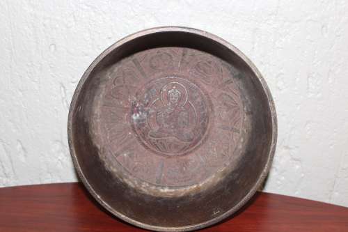 Vintage Large Tibetan Hand etched solid metal Singing/meditation bowl 21cm by 11cm