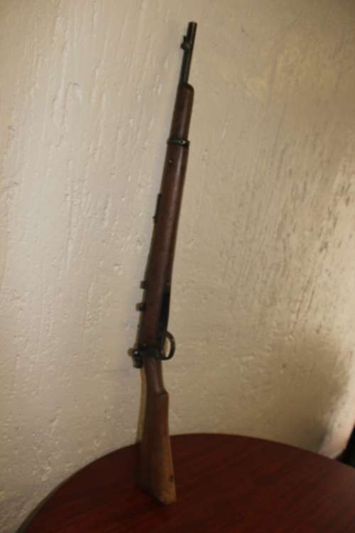 Antique De-activated Lee Enfield .303 Bolt action Rifle