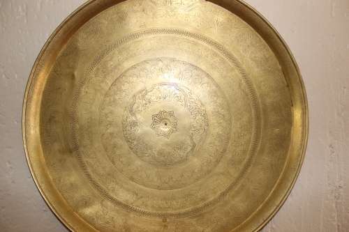 ANTIQUE 19TH CENTURY ARABIC BRASS TOPPED FOLDING TABLE 55CM TALL BY 56.5 CM WIDE STUNNING DETAIL