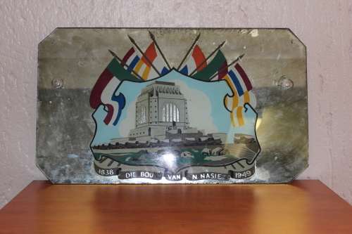 RARE!!!! 1949 REVERSE PAINTED vOORTREKKER MONUMENT MIRROR 61CM BY 35.5CM