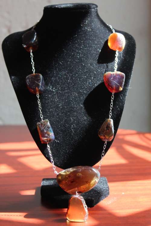 SPECTACULAR GENUINE AMBER WITH FOSSILS AND STERLING SILVER STATEMENT NECKLACE 62.7GRAM 61.5CM LENGTH