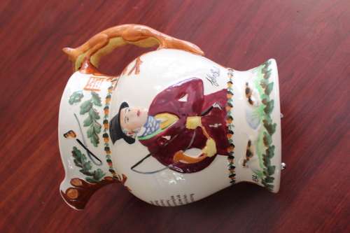 CROWN DEVON, JOHN PEEL HAND PAINTED MUSICAL PITCHER IN FULL WORKING ORDER 20CM BY 18CM