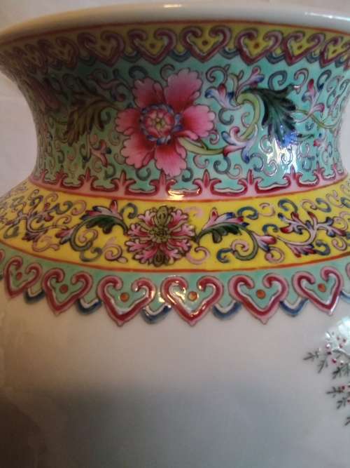 Antique Chinese Famille Rose Hand Painted vase 29cm tall