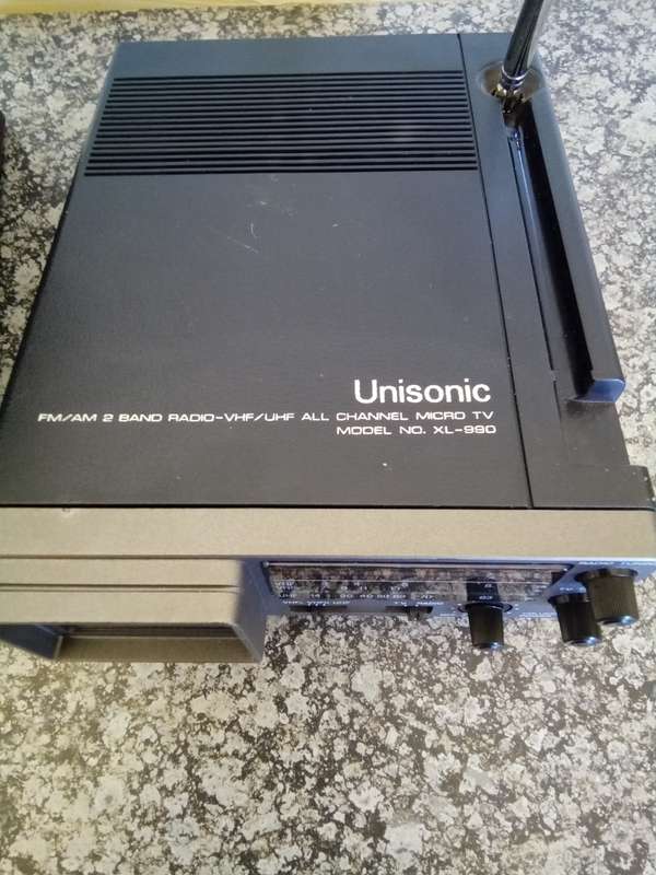 Vintage Unisonic Micro TV (untested as it needs batteries)