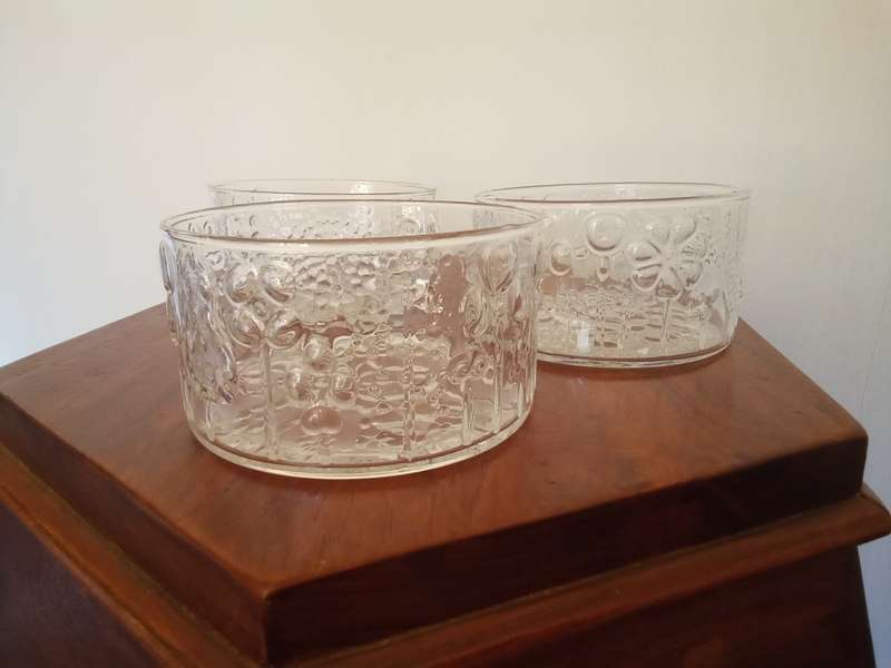 Set of 3 Designer Glass Bon Bon Dishes 11cm by 6cm deep