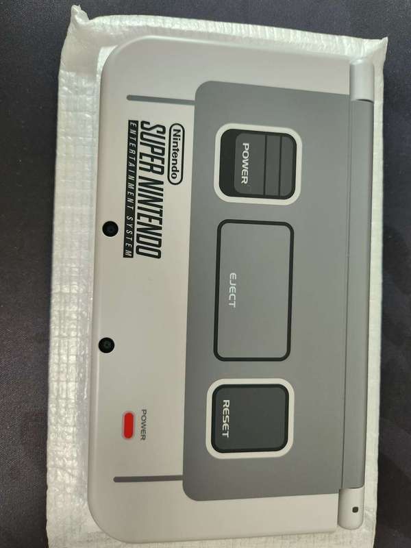 New Nintendo 3DS XL Console - SNES Limited Edition (3DS)