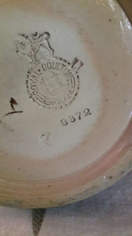 Stoneware -Royal Doulton -Antique Tobacco Jar with Lid