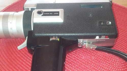 Vintage Canon Auto Zoom 518 Super 8 Movie Camera.
