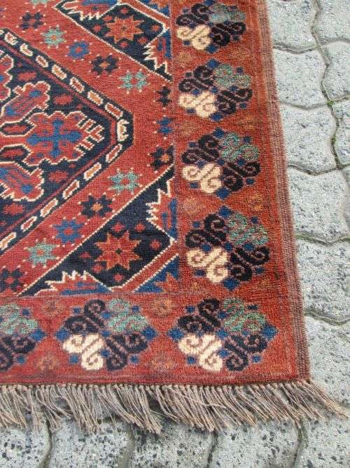 BEAUTIFULL   PERSIAN  kargai  CARPET  SIZE 400 X 95
