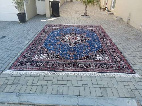 Persian machine made high-quality hariz size 300x400