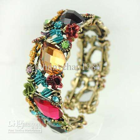 STUNNING!!! BEAUTIFUL BRACELET!!!!!! ZIRCON look look look!!