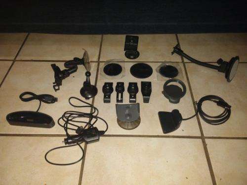 2x GPS units and mixed accessories for sale