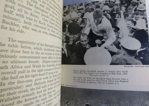 GREEN AND GOLD BY RK STENT SCARCE BOOK FROM 1954 - RUGBY, CRICKET, BOXING AND MORE