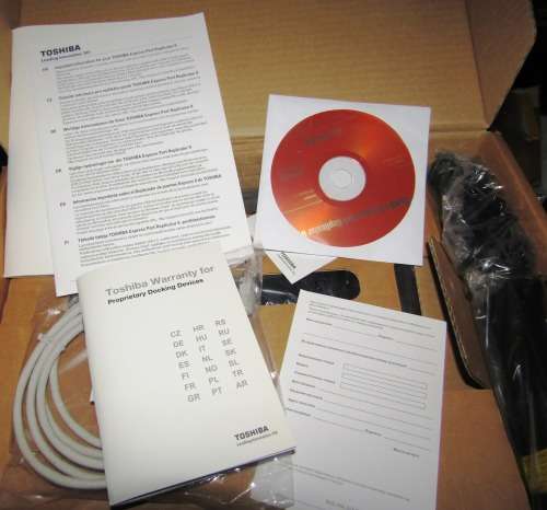 Toshiba Express Port Replicator II PA3680E-1PRP - Brand New and Complete - Never Used -See Photos