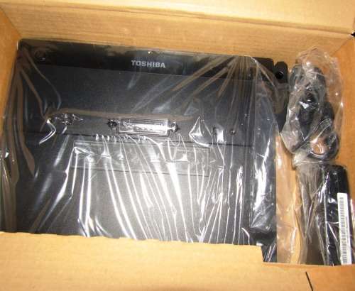 Toshiba Express Port Replicator II PA3680E-1PRP - Brand New and Complete - Never Used -See Photos