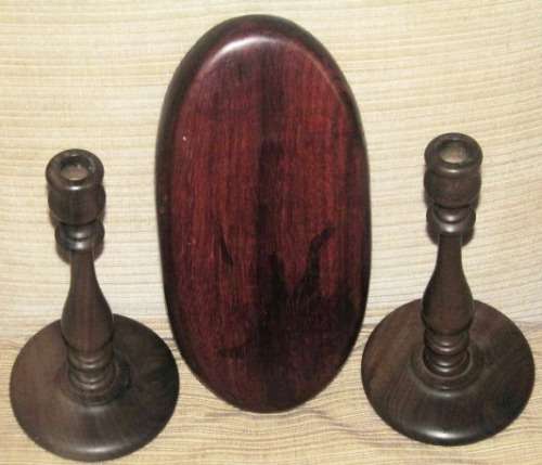 Teak bowl and two "Wit Stinkhout" candle holders