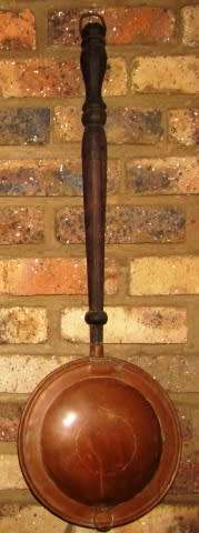 Vintage Copper Bed Warmer with Long Wooden Handle