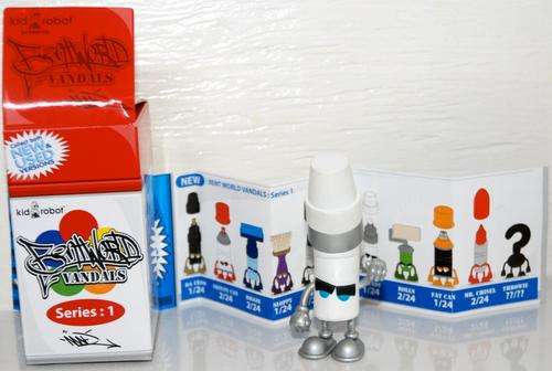 Kidrobot Bentworld Vandals Series 1: Steady