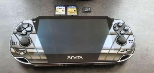 Sony PS Vita PCH-1103 Crystal Black (OLED) (3g + WiFi) + 2 Games / Case (FREE SHIPPING)