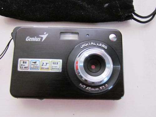 Genius G-Shot 507 8x Zoom Digital Camera Ultra Slim