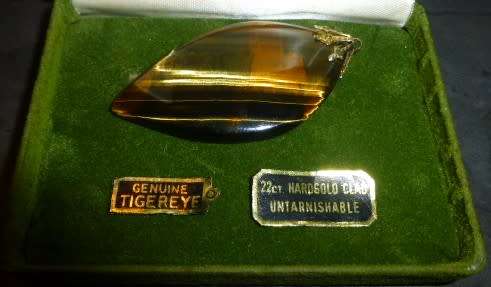Large 15.3g Pendant in box - Estate lot
