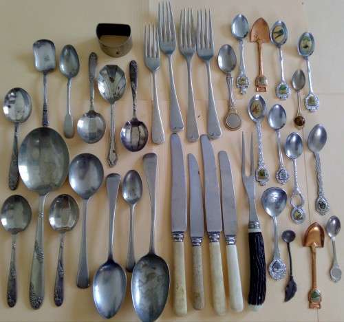 Bulk lot 37 antique / vintage cutlery / collectables - estate lot