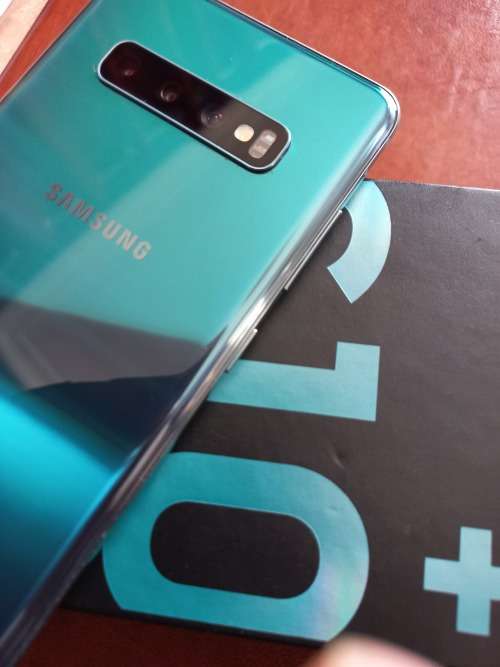 Samsung Galaxy S10 Plus 128GB (10/10 condition)