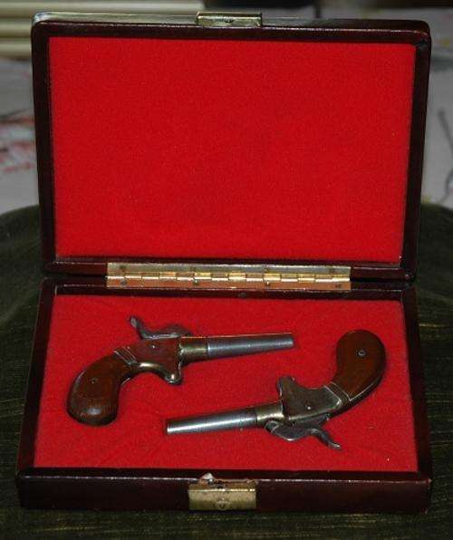Decorative Dueling Pistols in case