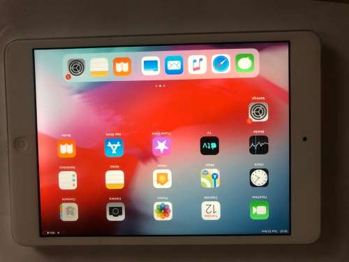 IPAD MINI 2*RETINA DISPLAY*16GB**4G & WIFI**SILVER