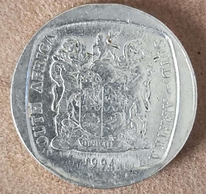 Error R1 minted 1994 with die break ~ Discounted!!