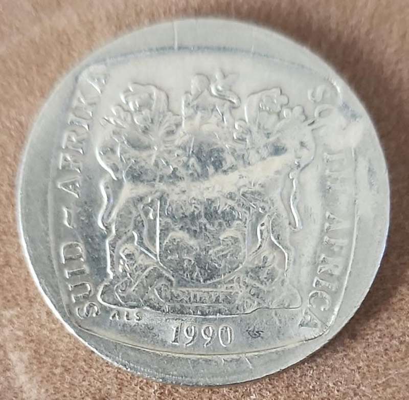 Error R2 minted 1990 Obverse ~ metal flaw
