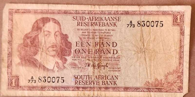 R1 1ST ISSUE 1972 ~ One Rand ~ Prefix A773