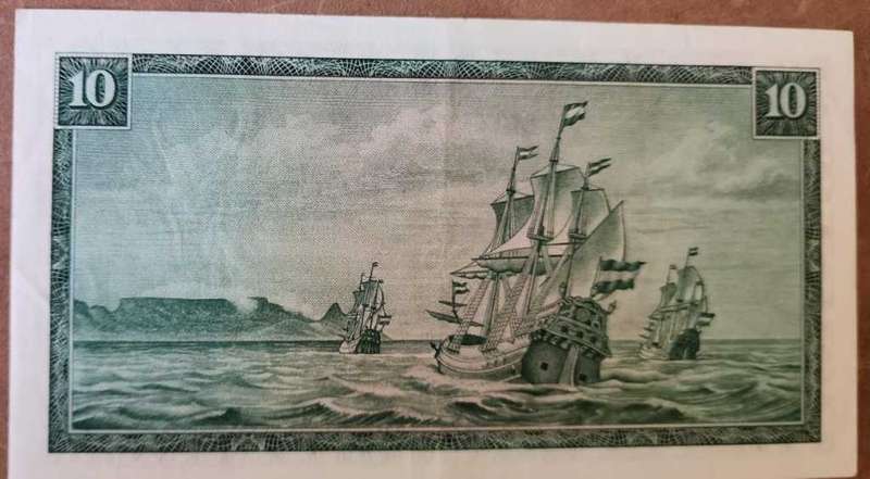 1967 R10 1st ISSUE ~ Ten Rand Prefix ~ C246 711135