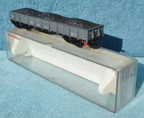 Electrotren HO Gauge Long Flat Wagon with Coal Load No. 5152