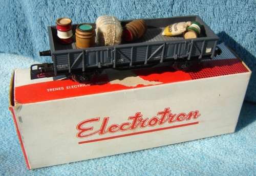 Electrotren HO Gauge Rare Vintage Flat Wagon with Load No. 1108
