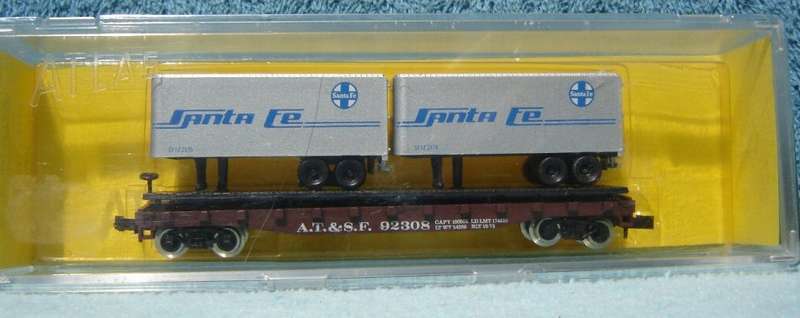 Atlas N Gauge Trailer Flat Wagon "Santa Fe" No. 3745