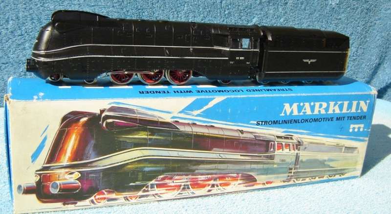 Marklin HO gauge BR03 Streamlined Steam Locomotive No. 3094